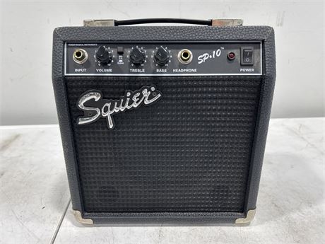 FENDER SQUIRE SP.10 AMP - TURNS ON