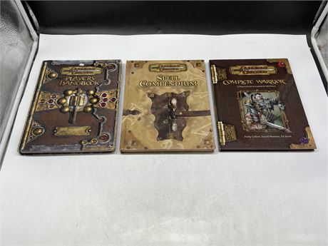 3 DUNGEONS & DRAGONS BOOKS