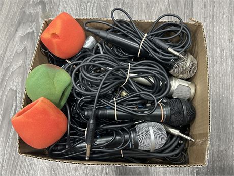 LOT OF VARIOUS MICROPHONES,CABLES & ACCESSORIES
