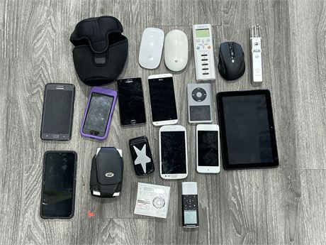 LOT OF PHONES / ELECTRONICS FOR PARTS
