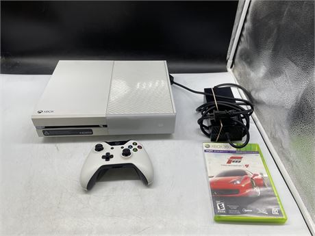 WHITE XBOX ONE MODEL 1540 WITH CONTROLLED & GAME
