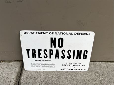 VINTAGE DEPARTMENT OF NATIONAL DEFENCE 30”x24” METAL SIGN