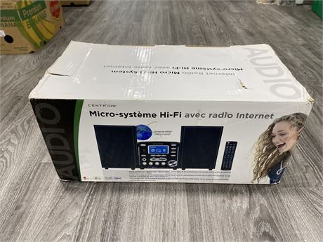 MICRO HI-FI SYSTEM WITH INTERNET RADIO