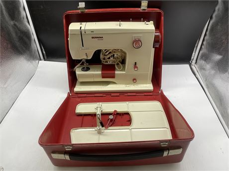 BERNINA MINIMATIC 807 IN RED CASE (TEATED WORKING)