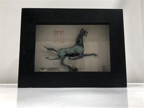 HORSE IN SHADOW BOX