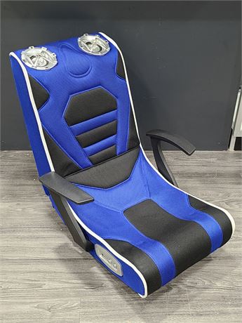 BLUE GAMING CHAIR
