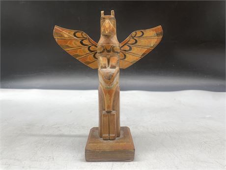 SMALL CARVED NATIVE TOTEM 7”