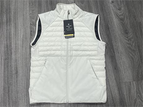 NEW WITH TAGS LULULEMON DOWN FOR IT ALL WHITE VEST SIZE XS