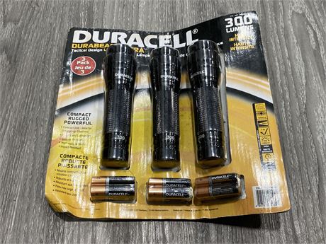 NEW 3 PACK OF DURACELL 6” FLASHLIGHTS W/BATTERIES