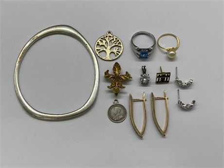 ESTATE JEWELRY LOT W/NATURAL PEARL / OTHER