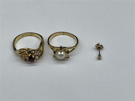2 ASSORTED GOLD RINGS & 10K GOLD SUDDED EARRING