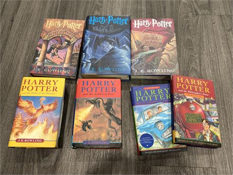 7 HARRY POTTER BOOKS