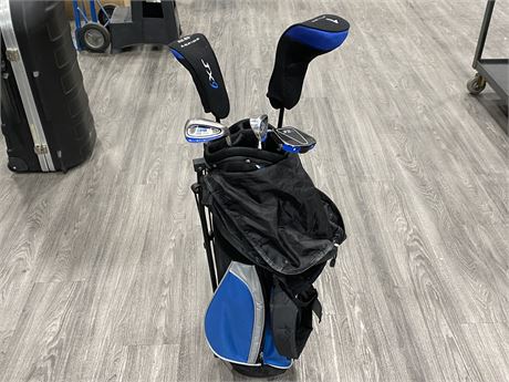 ASPIRE BACKPACK 5 CLUB KIDS GOLF SET - GREAT CONDITION