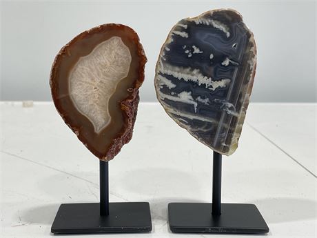 2 AGATE SLABS ON STANDS (6” TALL)