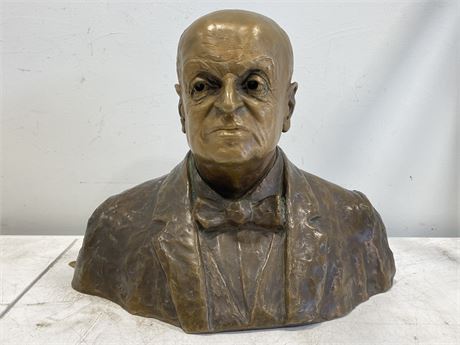 1909 LARGE BRONZE BROMBERG BUST - SIGNED (20”X17”)