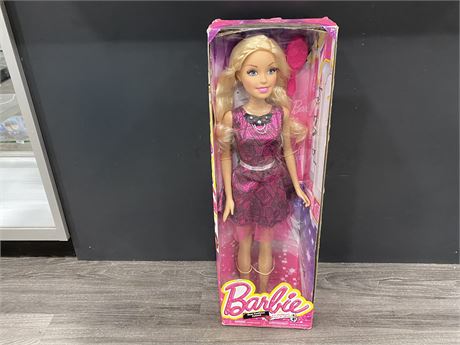 LARGE COLLECTABLE BARBIE IN BOX