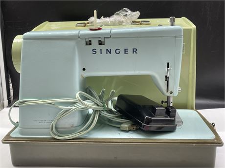 BABY BLUE SINGER 348 SEWING MACHINE (TESTED)