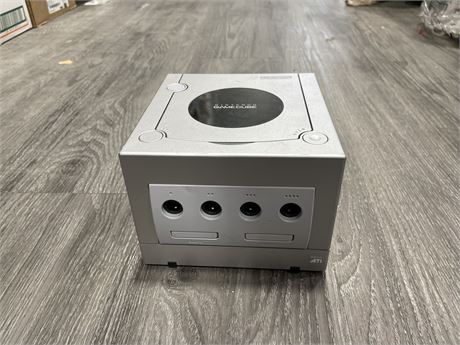 GAMECUBE CONSOLE ONLY