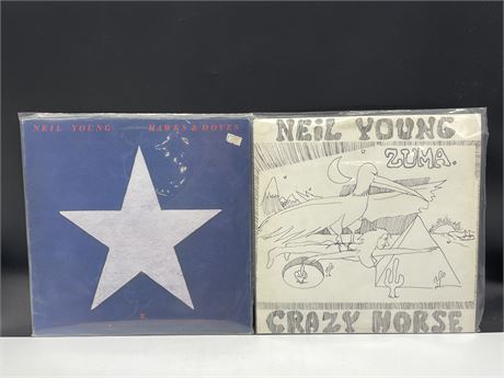 2 NEIL YOUNG RECORDS - NEAR MINT (NM)