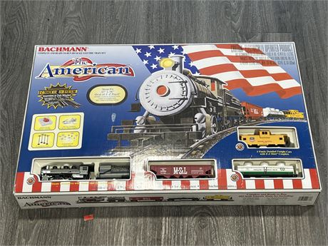 1990s BACHMANN HO TRAIN SET - THE AMERICAN (Old store stock, excellent cond)