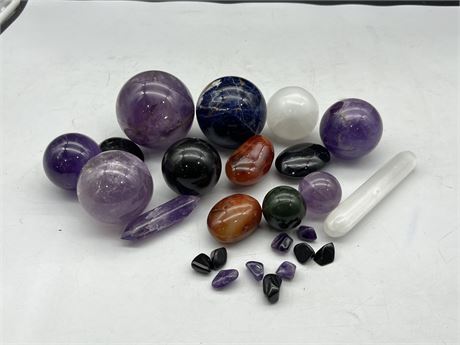 STONE COLLECTABLES - AMETHYST, ETC