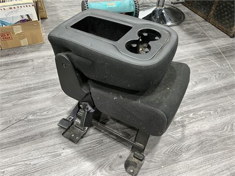 2007-2014 GMC OR CHEVROLET 1500 JUMPSEAT - NEEDS CLEAN