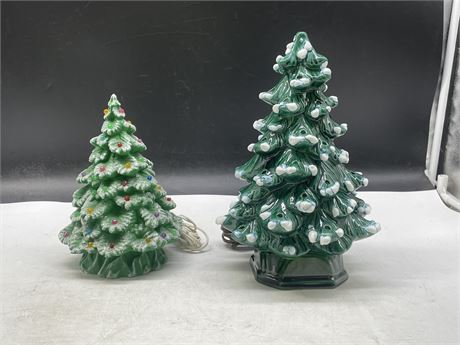 2 VINTAGE CERAMIC CHRISTMAS TREES