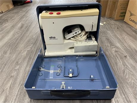 VINTAGE ELNA ELECTRONIC SEWING MACHINE IN CASE
