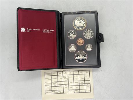 1981 UNCIRCULATED RCM DOUBLE DOLLAR SET - CONTAINS SILVER