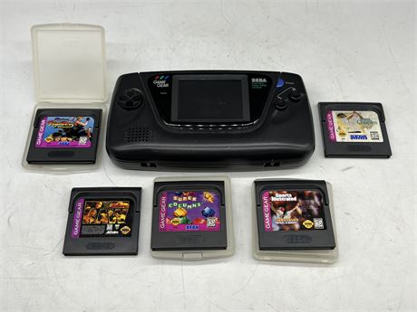 SEGA GAME GEAR W/5 GAMES - GAME GEAR TURNS ON BUT SCREEN IS UNCLEAR (AS IS)
