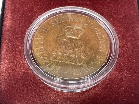 CORONATION 1953 ENCASED COIN