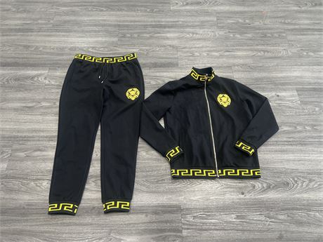 VERSACE TRACK SUIT - HIGH QUALITY REPRODUCTION - LIKE NEW - SIZE XL
