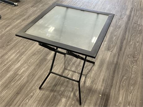FOLDING GLASS AND METAL TABLE 25”