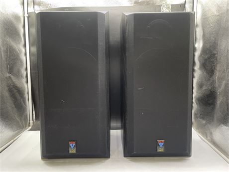 B:W 200 SERIES V202 SPEAKERS (MADE IN ENGLAND) (9”x10”x20”)