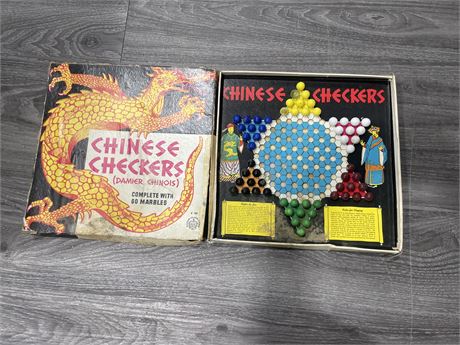 VINTAGE COMPLETE CHINESE CHECKERS SET