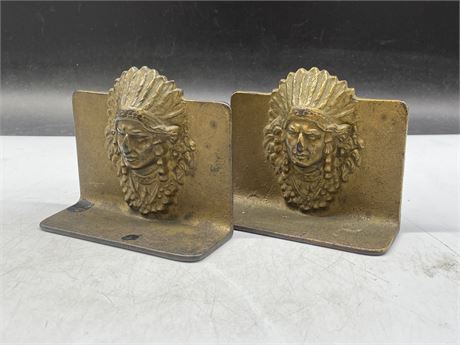 EARLY CAST IRON MANTLE CHIEF BOOKENDS - 3.5” X 4.5”