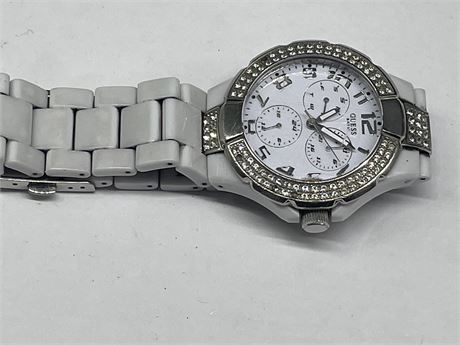 GUESS WHITE WITH DIAMOND FACE WATCH