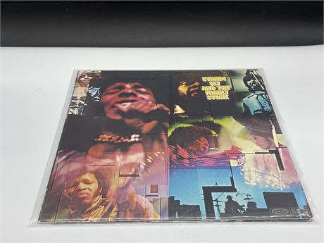 STAND! SLY & THE FAMILY STONE - GATEFOLD - EXCELLENT (E)