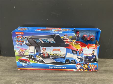 NEW PAW PATROL “PAW PATROLLER” LARGE KIDS TOY - BOX HAS DAMAGE BUT TOY IS NEW