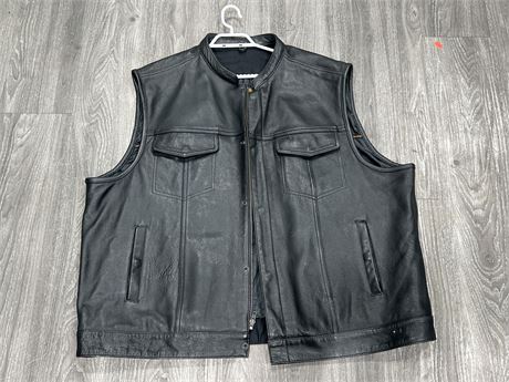 FIRST CLASSICS LEATHER VEST SIZE 6XL