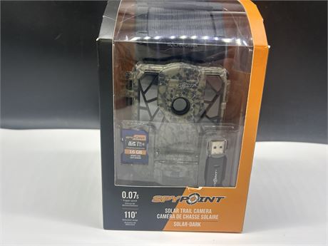 NEW IN BOX SPYPOINT SOLAR TRAIL CAMERA