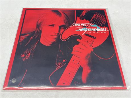 TOM PETTY & THE HEARTBREAKERS - LONG AFTER DARK - EXCELLENT (E)