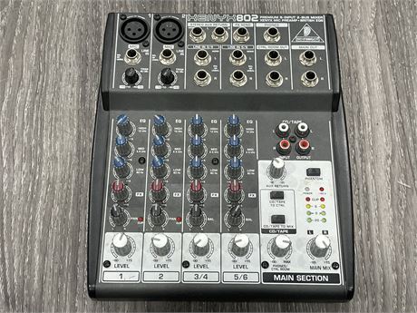 BEHRINGER 8 CHANNEL AUDIO MIXING CONSOLE (WORKING)