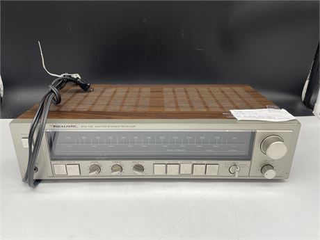REALISTIC STA-115 STEREO RECEIVER - TESTED