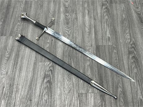 LORD OF THE RINGS STAINLESS STEEL SWORD (4ft long)
