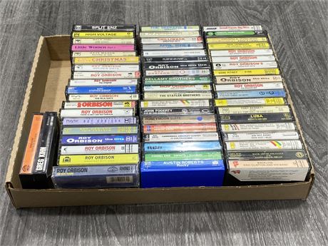 TRAY OF CASSETTES - LOTS OF ROY ORBISON
