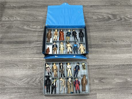 24 VINTAGE STARWARS FIGURES IN COLLECTABLE STARWARS CARRY CASE