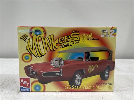 SEALED OLD STOCK “THE MONKEES” MOBILE 1/25 SCALE MODEL KIT