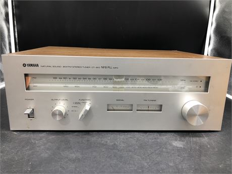 VINTAGE 70’s MINT YAMAHA CT-610 RECEIVER (TESTED)