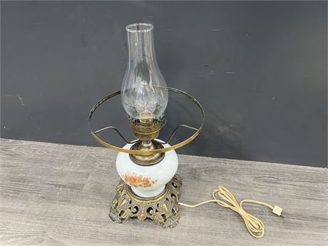 VINTAGE LANTERN STYLE LAMP (20” tall)